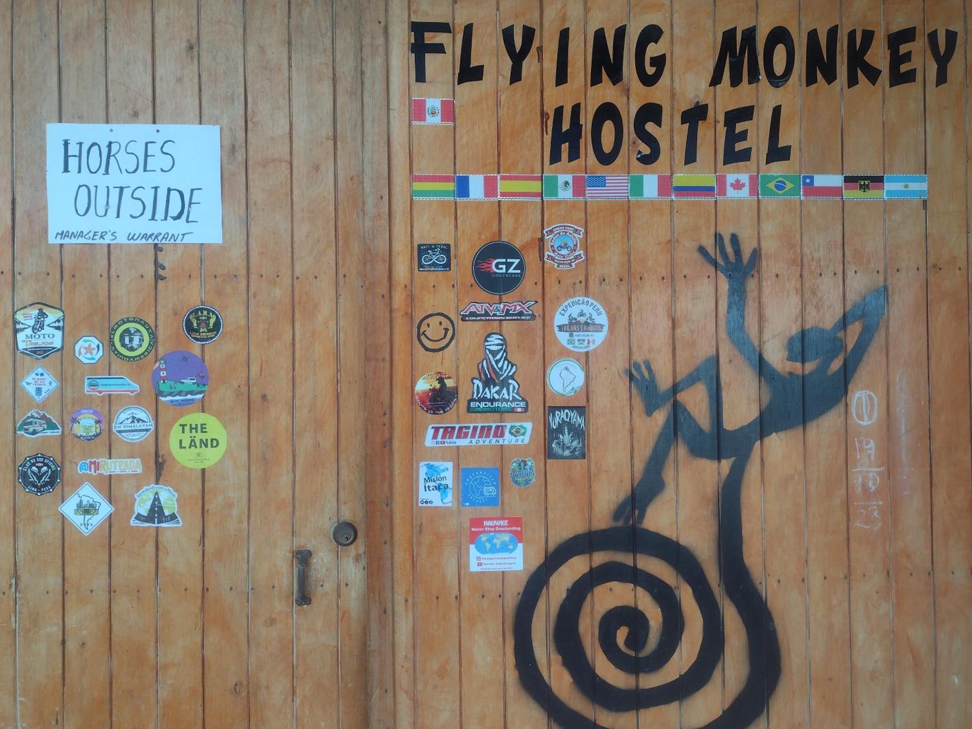 Flying Monkey Hostel Nazca Luaran gambar